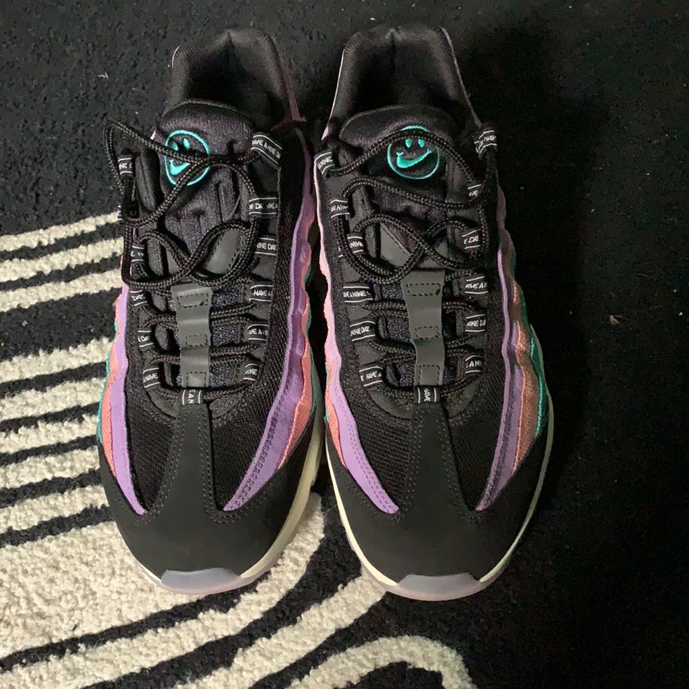 Air Max 95 have a Nike day